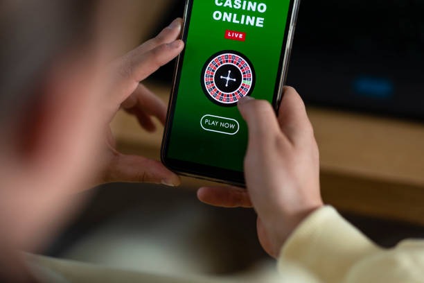 zonabet mobile app interface showing live-dealer table and football market screens