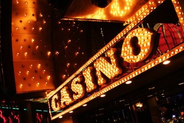 Three Card Poker table guide with sportsbook notes on zonabet